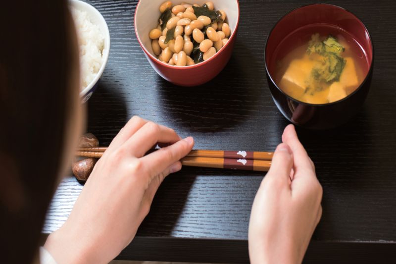 cách dùng đũa thưởng thức Washoku cách dùng đũa thưởng thức Washoku
